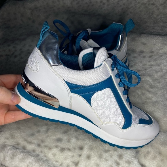 Michael Kors Wilma Trainer Sneaker - Picture 7 of 7